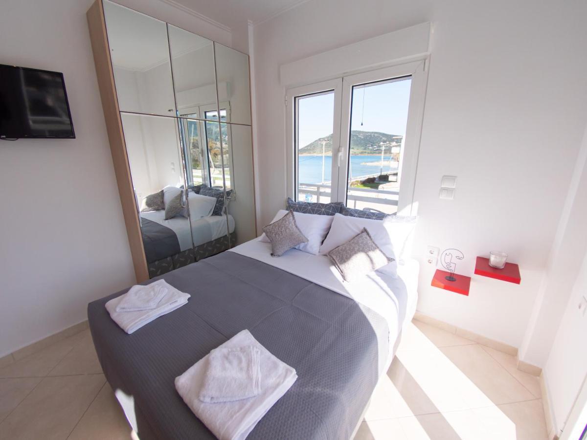 Lux Sea Studio - Porto Rafti Bagian luar foto